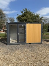 Garden Office/ Salon Home Office