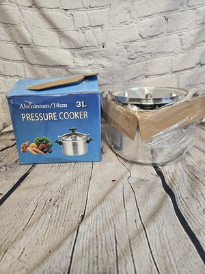 #ad Aluminum Stove Top Pressure Cooker 3L 18 cm Silver Locking Lid Safety Valve $27.50