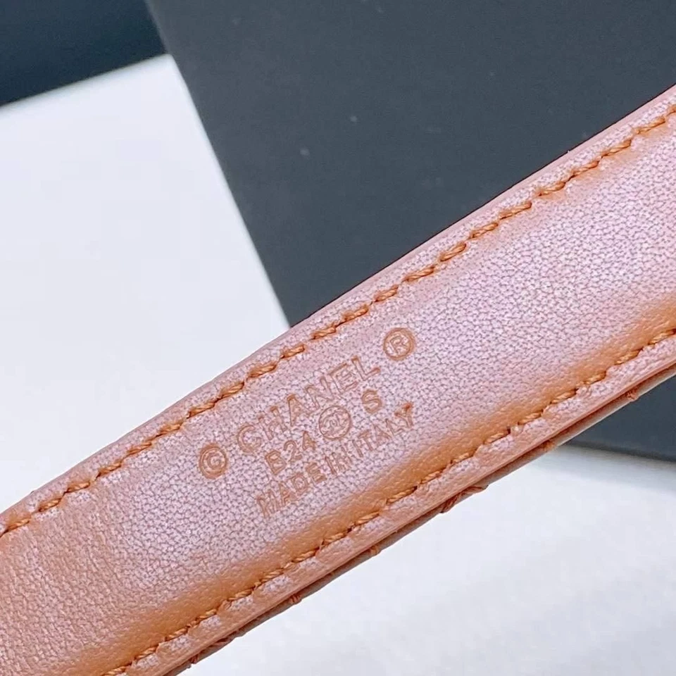 Chanel Women's whith Leather Belt, Brown size80-85, Gold Logo CC - Image 2 of 4