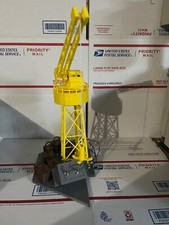 HO scale large electric crane 2 motors moves ...
