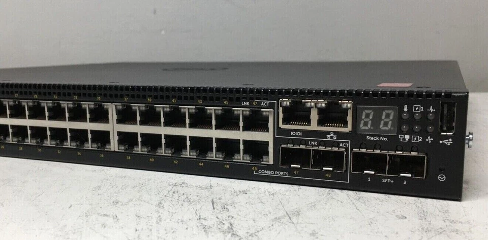 Conmutador de red Dell Networking N3048P 48 puertos PoE+ con fuente de alimentación doble Foto 4 de 4
