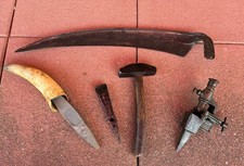 altes Dengelwerkzeug Schlag-Dengelapparat Kumpf Wetzstein Sense Hammer 1940-1960