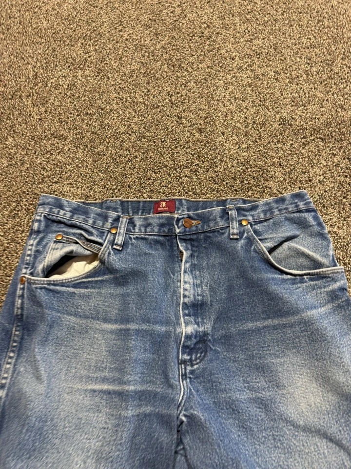 Pantalones de mezclilla Wrangler 31MWZ para hombre talla 36 azul 36X32 lote de 2 corte bota relajado Foto 4 de 4