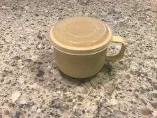 Rubbermaid Heatables Microwave 1 Cup Mug Almond #5520 soup ~ coffee