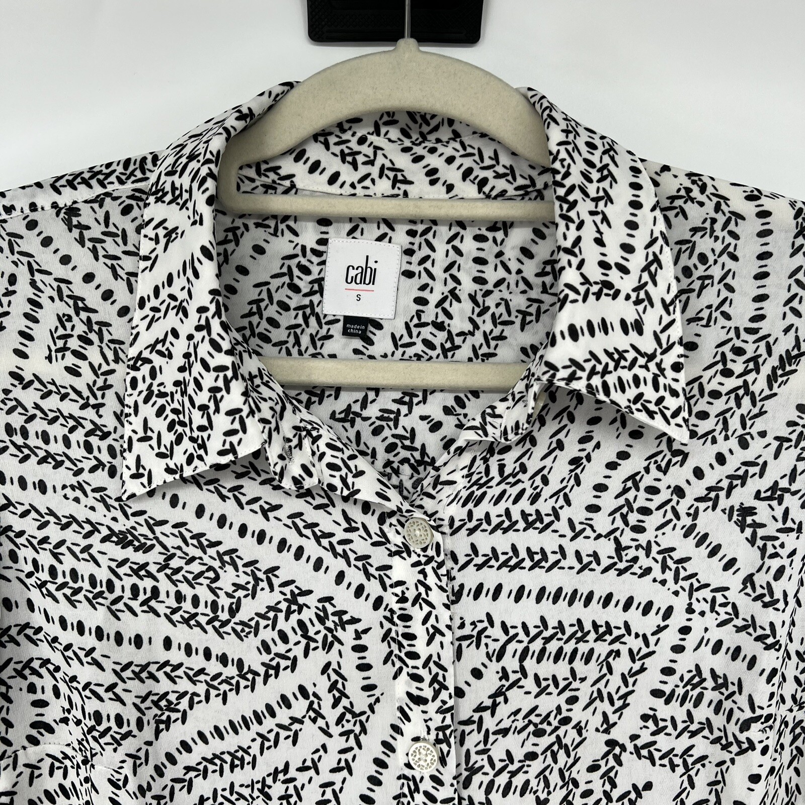 Cabi Split Back Button Down Blouse Top Style 3255… - image 3