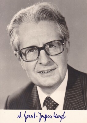 Hans-Jochen Vogel Autogrammkarte SPD-Politiker *1926 - 2020, Foto J. Darchinger