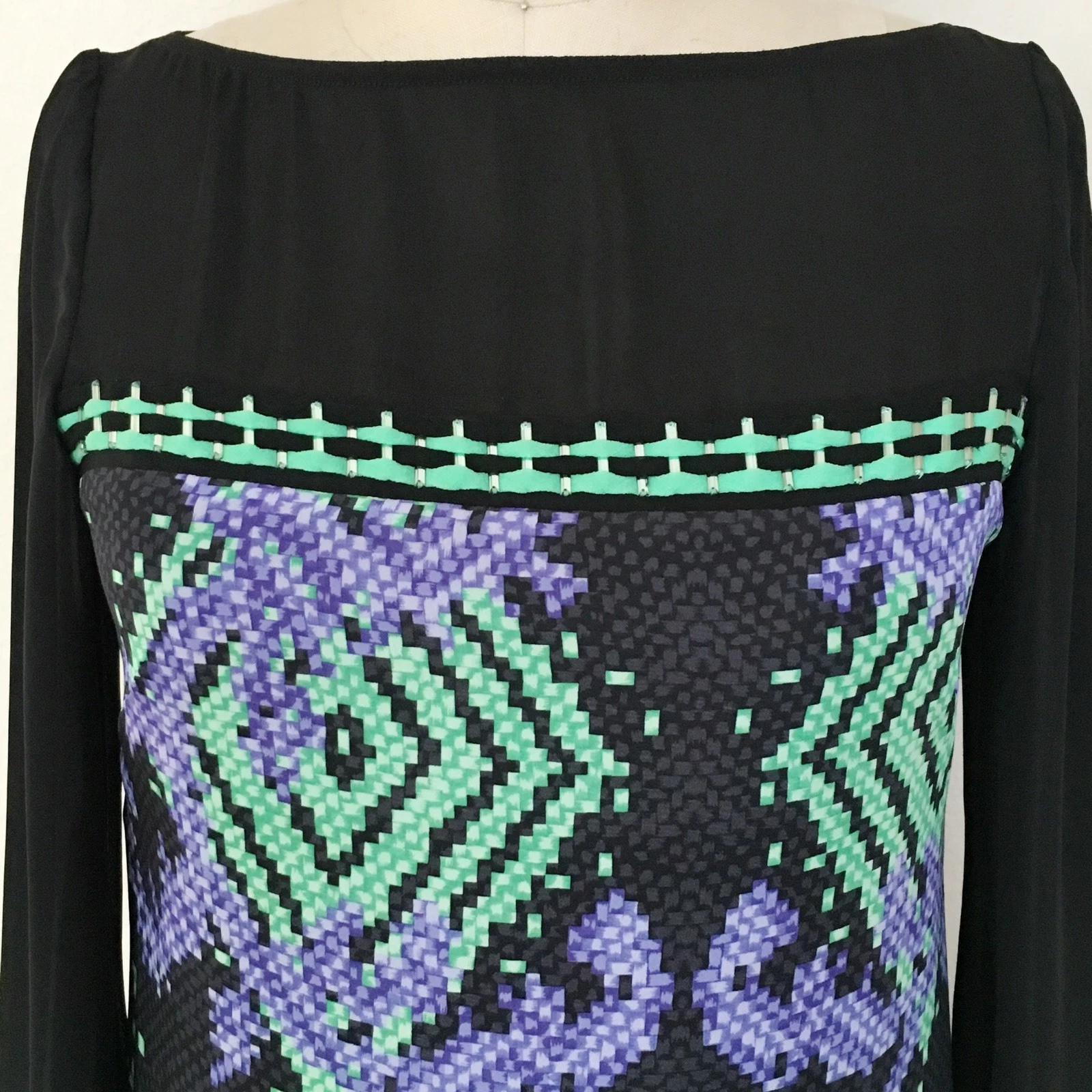 Abito Versace nero in seta manica lunga sopra il ginocchio a tubino Taglia 38 Taglia 2