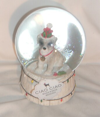 NICE CIAO CIAO PUPPY DOG CHRISTMAS THEMED MUSICAL SNOW GLOBE VERY GOOD CONDITION