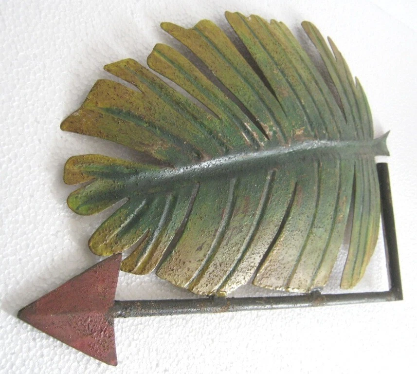 Vintage old iron leaf weathervane , embossed weather vane - Image 3 of 4