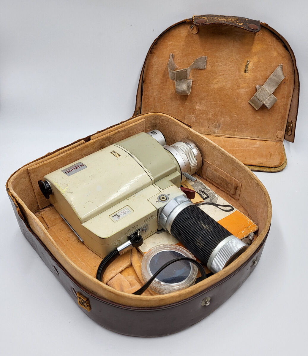 Vintage Minolta Zoom 8 Movie Camera with Case, booklets Vintage Minolta Zoom 8 Movie Camera with Case, booklets