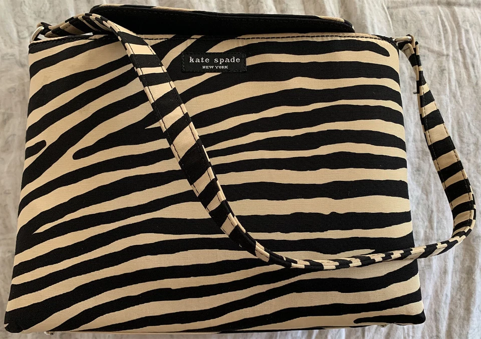 KATE SPADE Black Cream Zebra Stripe Print Cloth Small Handbag Never used! NWOT