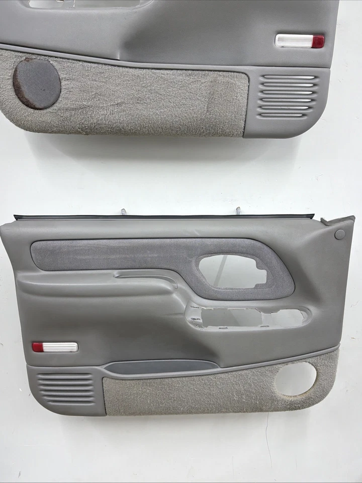 95-00 雪佛兰 Silverado Tahoe GMC Sierra Yukon 电动门板套装 原始设备制造商 灰色 灰色 — 第 2/4 张图片