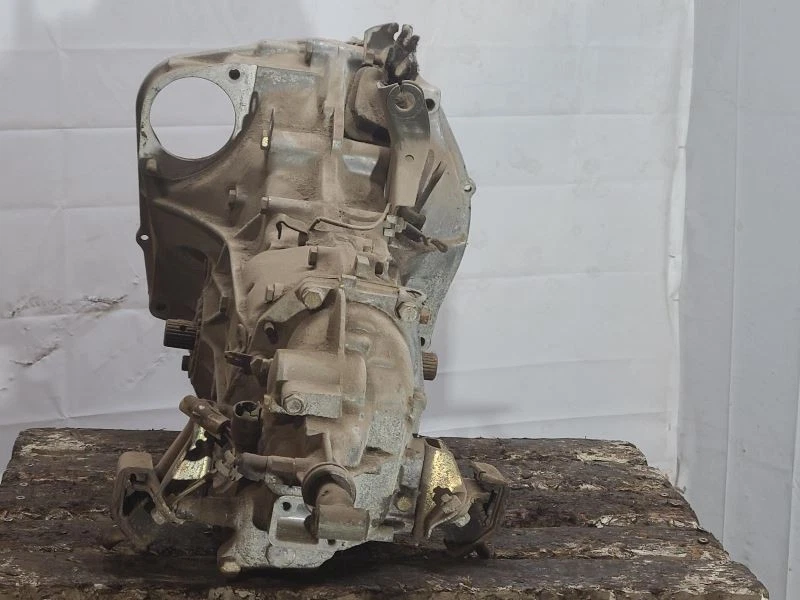 Manual Transmission 2WD Fits 90-93 LOYALE 583132 Foto 4 de 4