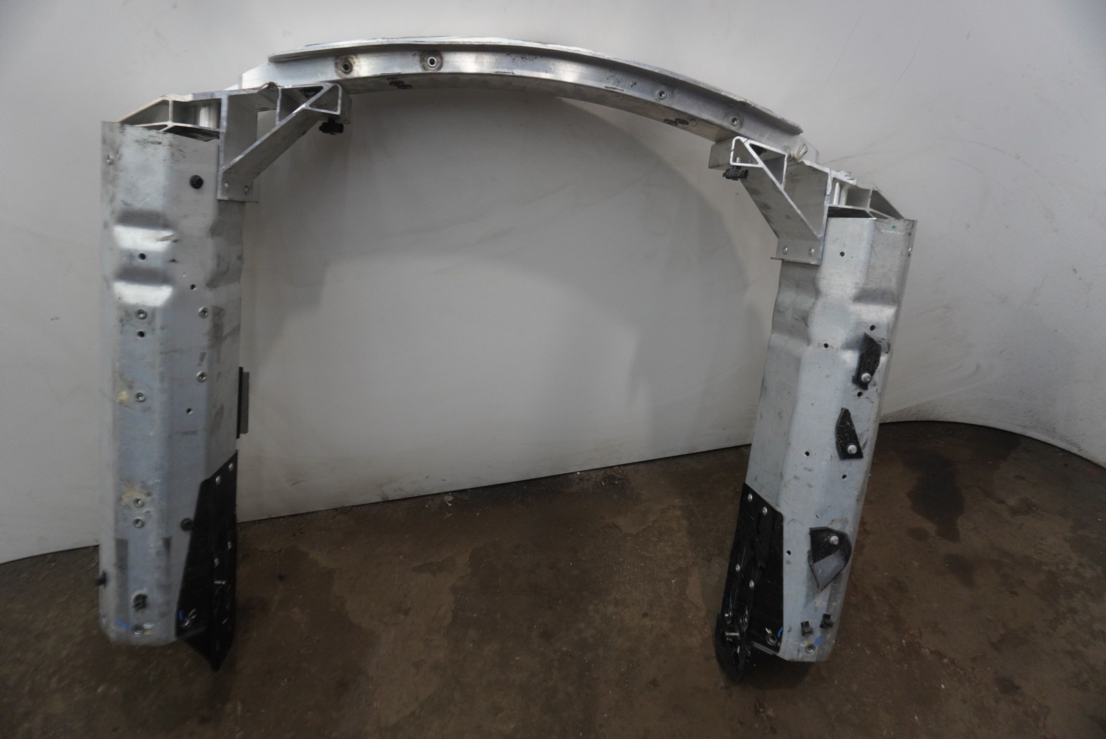 McLaren 750S Front Bumper guard P/N 14AA239CP