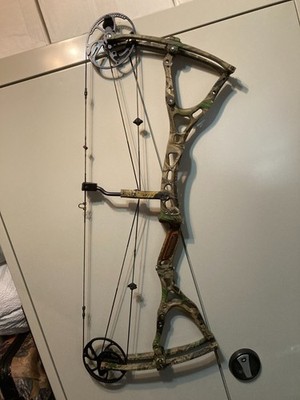 Bowtech General, RH, 70 LBS. DW, 26''-30'' DL, 31'' ATA, 315 FPS, 4.5 LBS. 80% L.O.