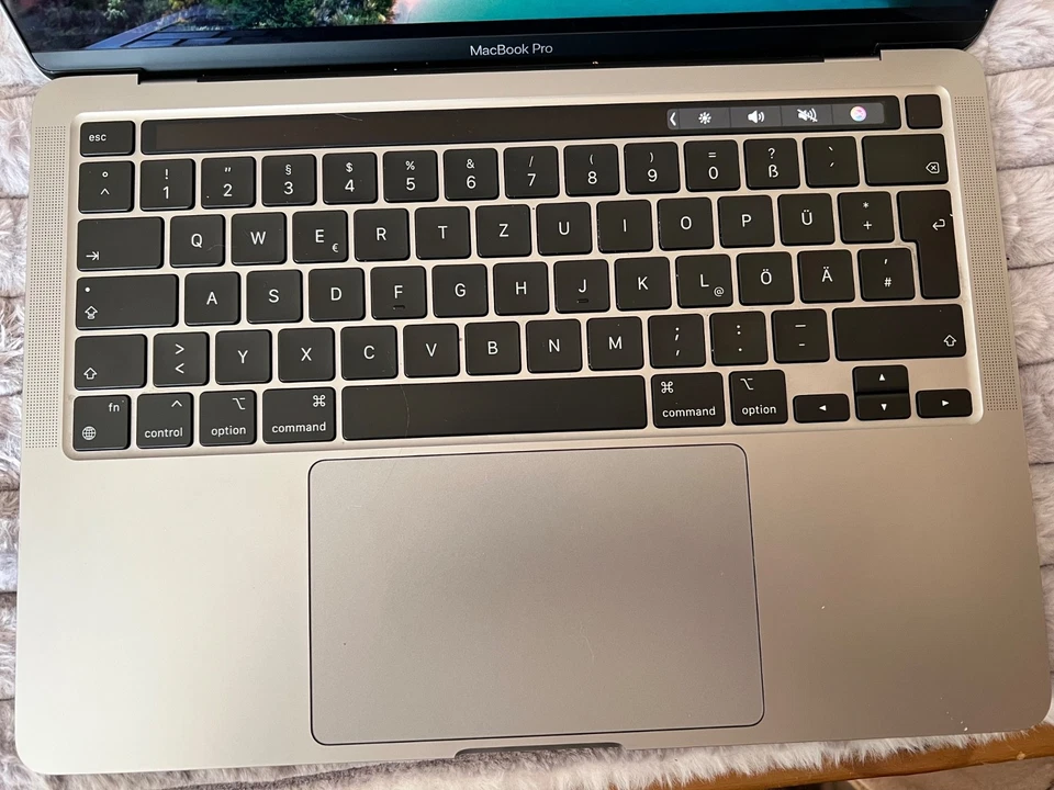 Apple MacBook Pro 13" M1 · 8GB · 256GB, Foto 4 von 5