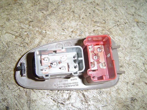 1999 Lincoln Navigator front right passenger door switch - Picture 3 of 4