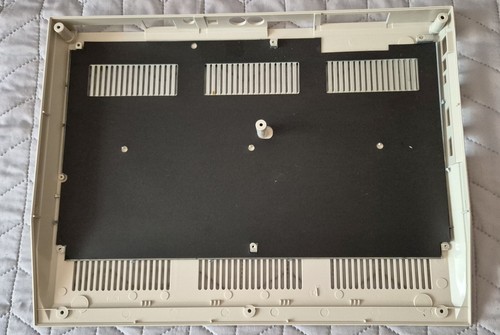 COMMODORE 128 Funda Ordenador | Chasis | Caja con Placa de Blindaje | BAJA SN: 9974 - Imagen 14 de 21
