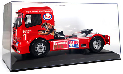 Carson Collectors Line Mercedes Race Truck - Team Dehnhardt #1 - Vitrine