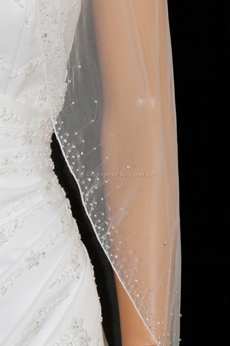 1T White Bridal 2.5" Wide Crystal Beaded Edge Fingertip Length Wedding Veil - Picture 4 of 5