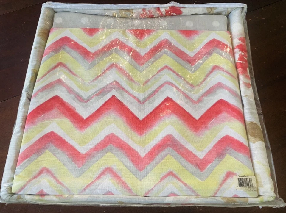 NEW Glenna Jean Floral 3-Piece Crib Set – Baby Girl Nursery | Floral Gar - Image 3 of 3