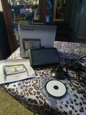 Garmin Nuvi 255W Bundle GPS Navigation Maps Directions  Charger  Mount Stand