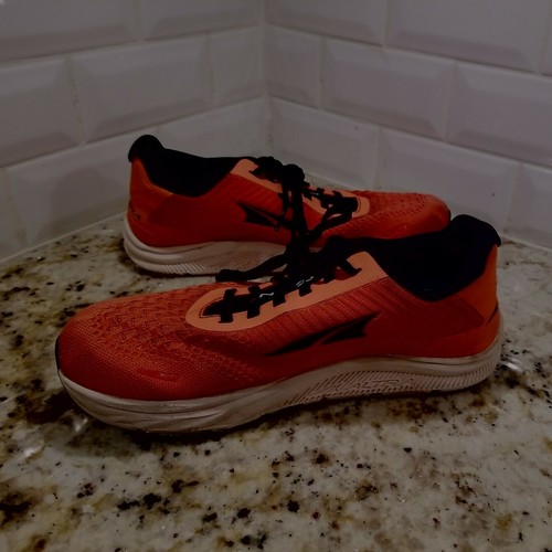 altra 4 plush