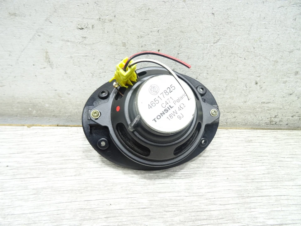 FIAT SIECENTO LEFT PASSANGER SIDE FRONT DOOR SPEAKER 46517825 - Image 2 of 4