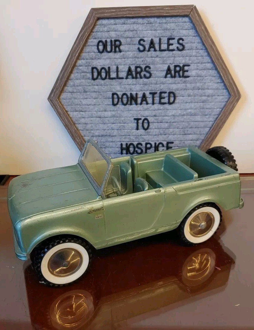 Vintage 1960s Ertl International Scout Metal 4×4 All Wheel Drive Green