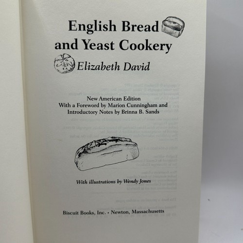 English Bread and Yeast Cookery (Revised) Hardcover Elizabeth David - Picture 4 of 5
