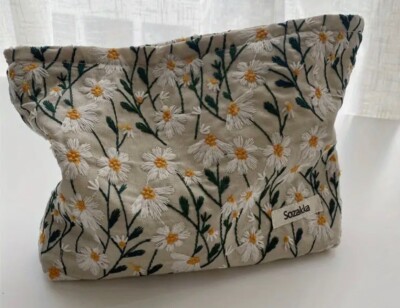 Daisy Embroidered Makeup Pouch Cosmetic Bag Color Beige