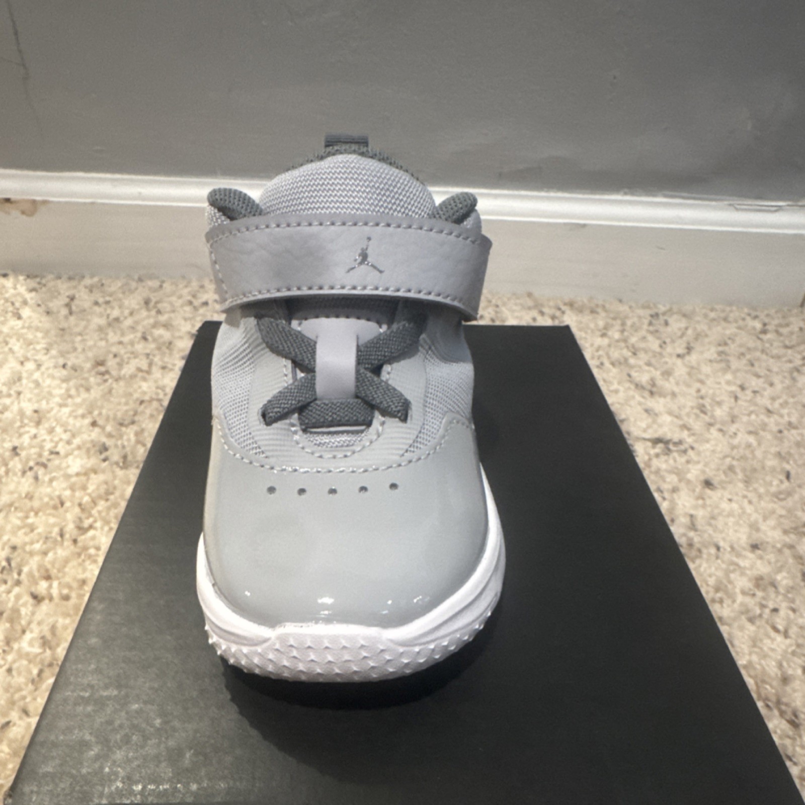 Jordan Stay Loyal 3 TD Wolf Grey Cool Grey White Athletic Shoes 5c Unisex Kids thumbnail 8