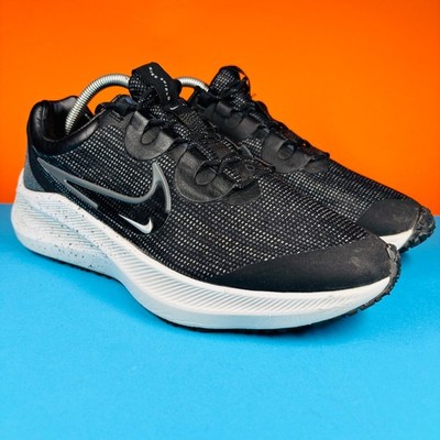 Nike Zoom Winflo 8 Shield Sneaker - UK8,5 - Schwarz - Top Zustand