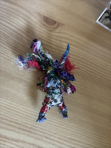 Stewart Wilson fabric art pin