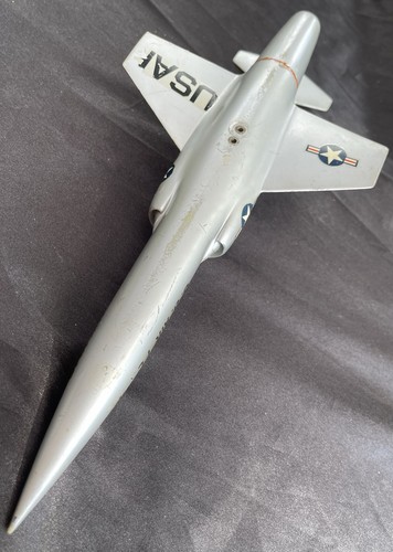 VINTAGE USAF LOCKHEED F-104A STARFIGHTER TOPPER DESKTOP MODEL AS IS STAND - Picture 18 of 24