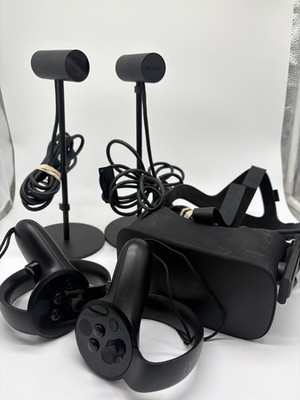 Oculus Rift CV1 Virtual Reality Gaming Set Controllers, Sensors, Cables
