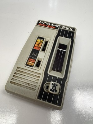Vintage Mattel Electronics Auto Race Handheld Electronic Game 1976 Tested Works!