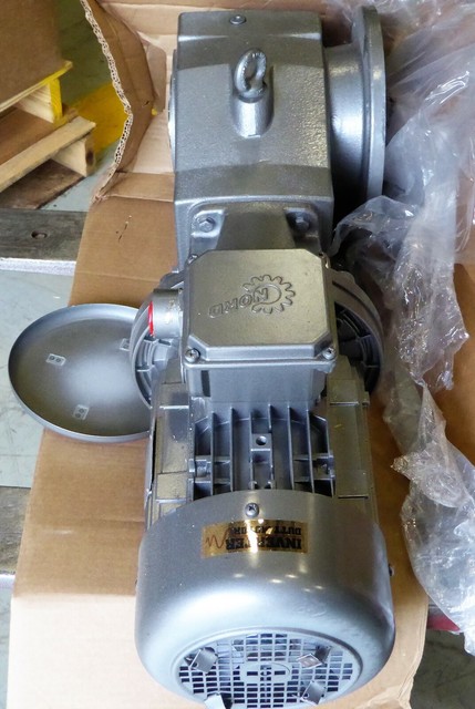 Мотор редуктор sk9022