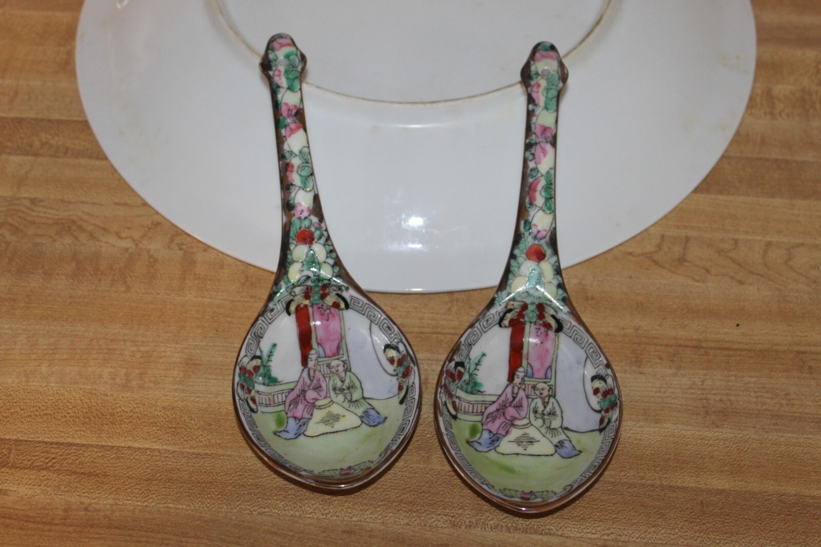 Chinese Mandarin Porcelain Plate with Two Rose Medallion Spoon Rests eBay