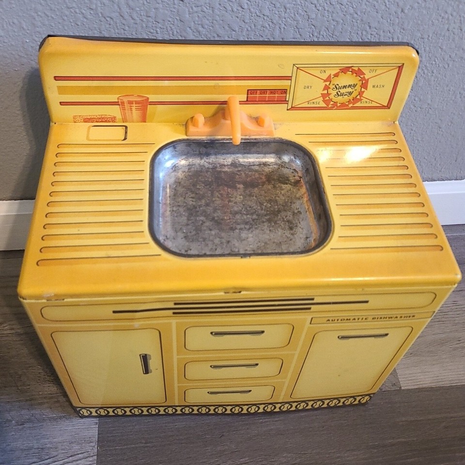 Wolverine Sunny Suzy Vintage Metal Kitchen Toy Set Stove Refrigerator