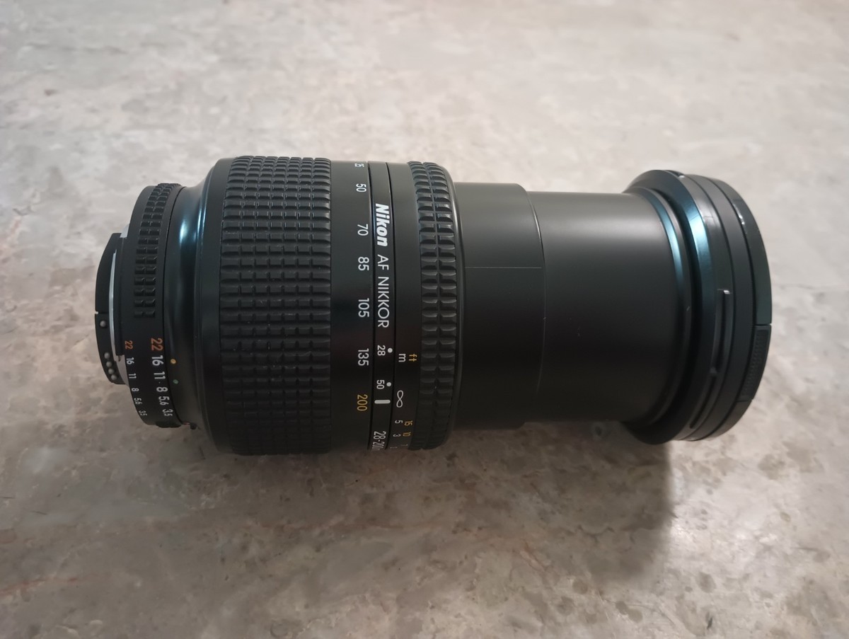 Nikon Zoom-NIKKOR 28-200mm f/3.5-5.6 AF IF ED G Lens for sale