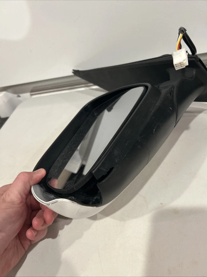 Toyota Sienna 2013-2017 Heated Mirror Driver Left Side Part 8794008093 - Image 4 of 4