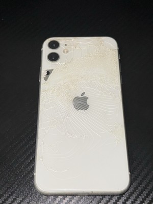 iPhone 11 64 GB White For Parts Only 