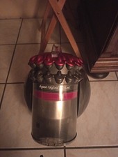 DYSON BIG BALL PARQUET 2 - Aspirateur traineau sans sac -bonne État 