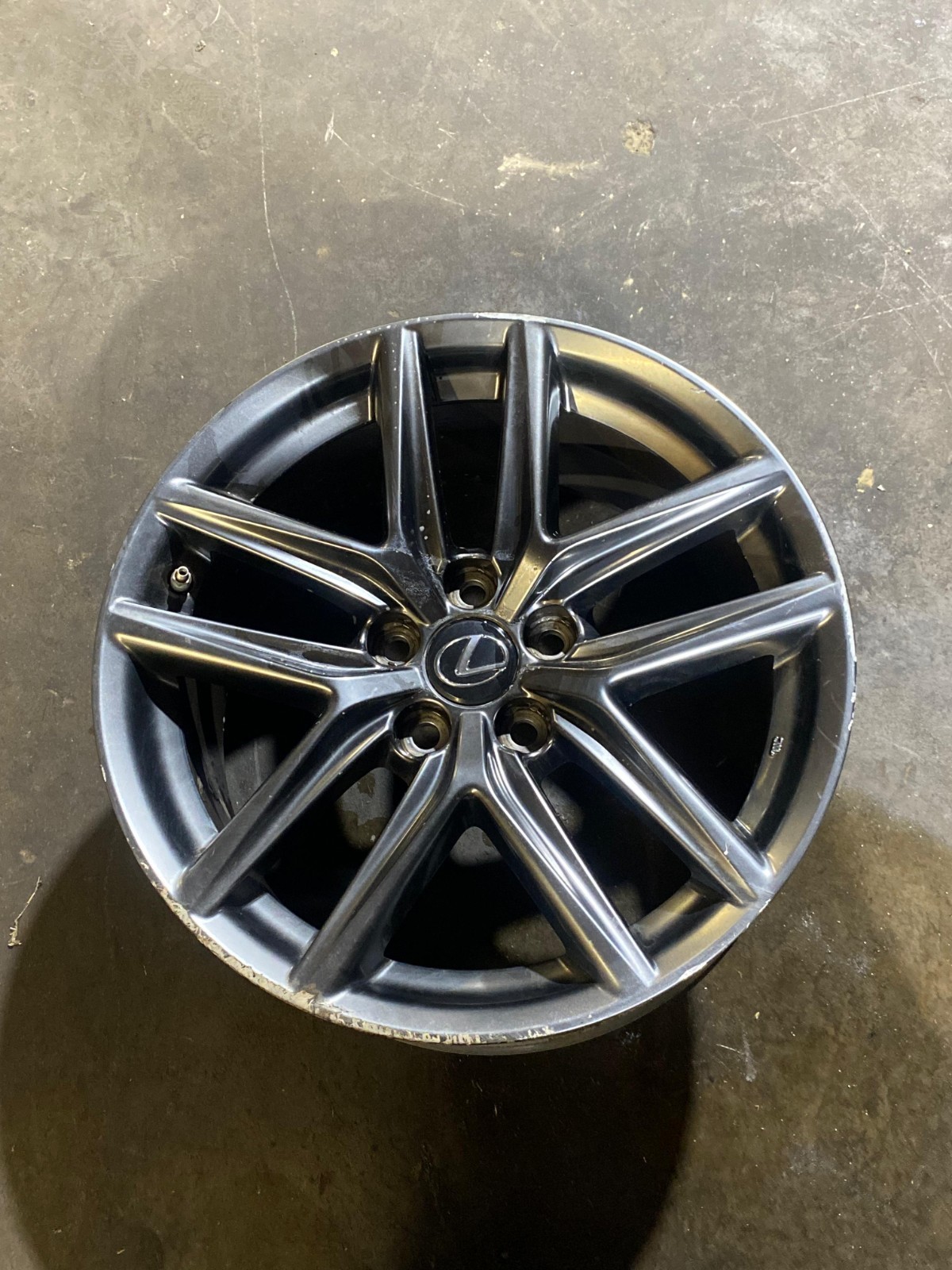 18" x 8.5" REAR Lexus IS 2014-2020 F Sport OEM Wheel Rim