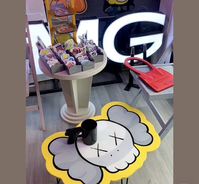 Kaws Coffee Table By Hypnotic Art Designs Free shipping!!!!! 
