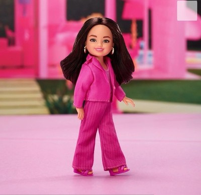 Barbie Club Chelsea Doll - Barbie Movie Chelsea-Sized  Gloria  doll