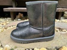 Ugg Classic Charcoal Sparkle Glitter Sheepskin Lined Boots Size 6 EUC Worn Once