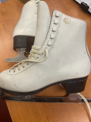 Patin à glace reglable Extend enfant taille 32 à 35. (Gebraucht) in