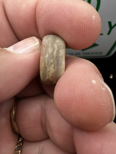 Antico disco in pietra precolombiana perlina 9,9 x17,3 x 9,1 mm cimelio da collezione - Foto 3 di 6